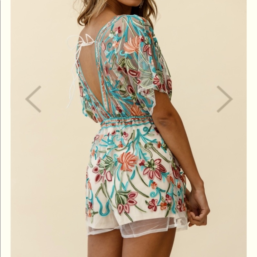 Selfie Leslie Cecelia Romper Size Large